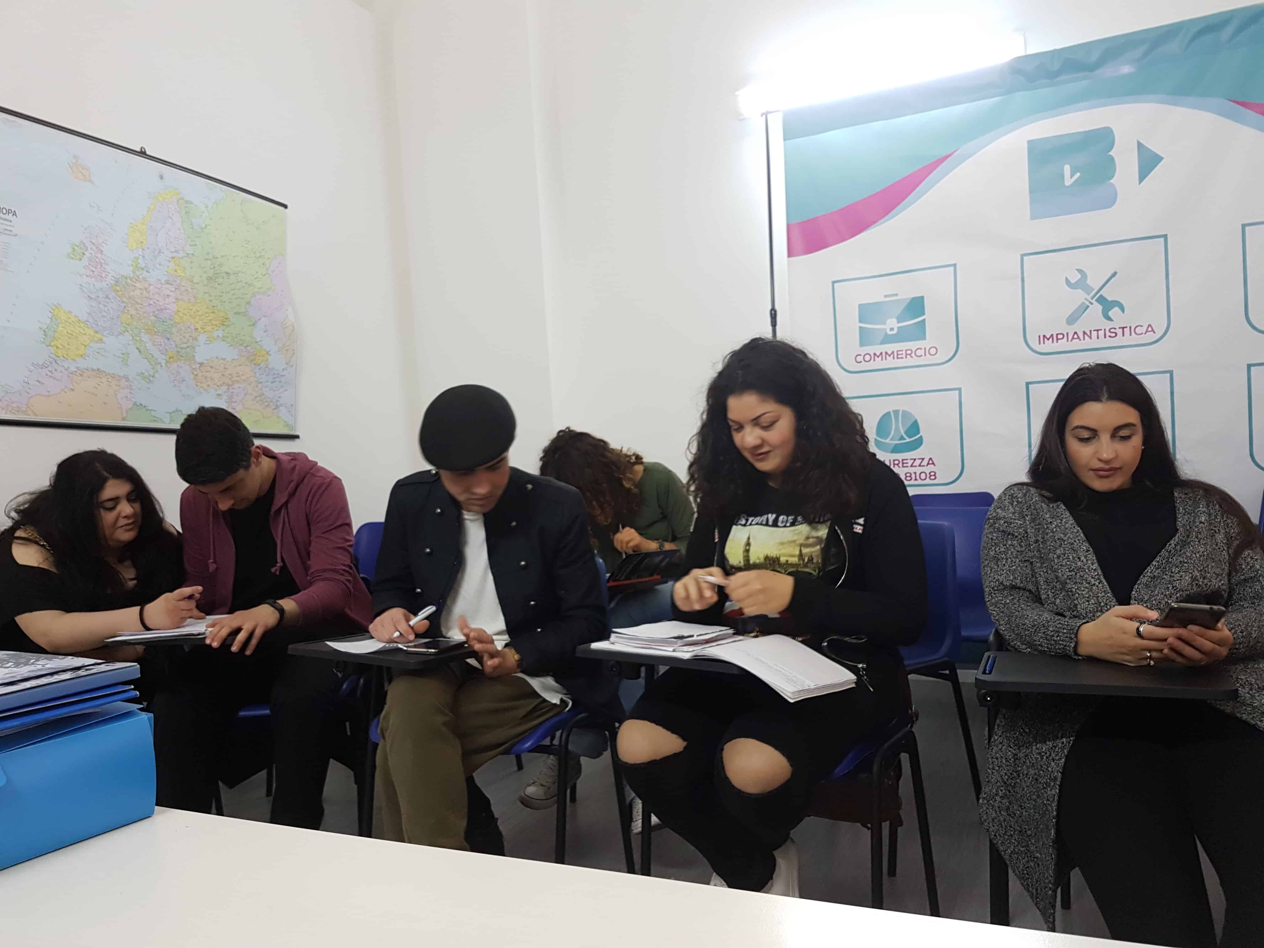 Aula con studenti